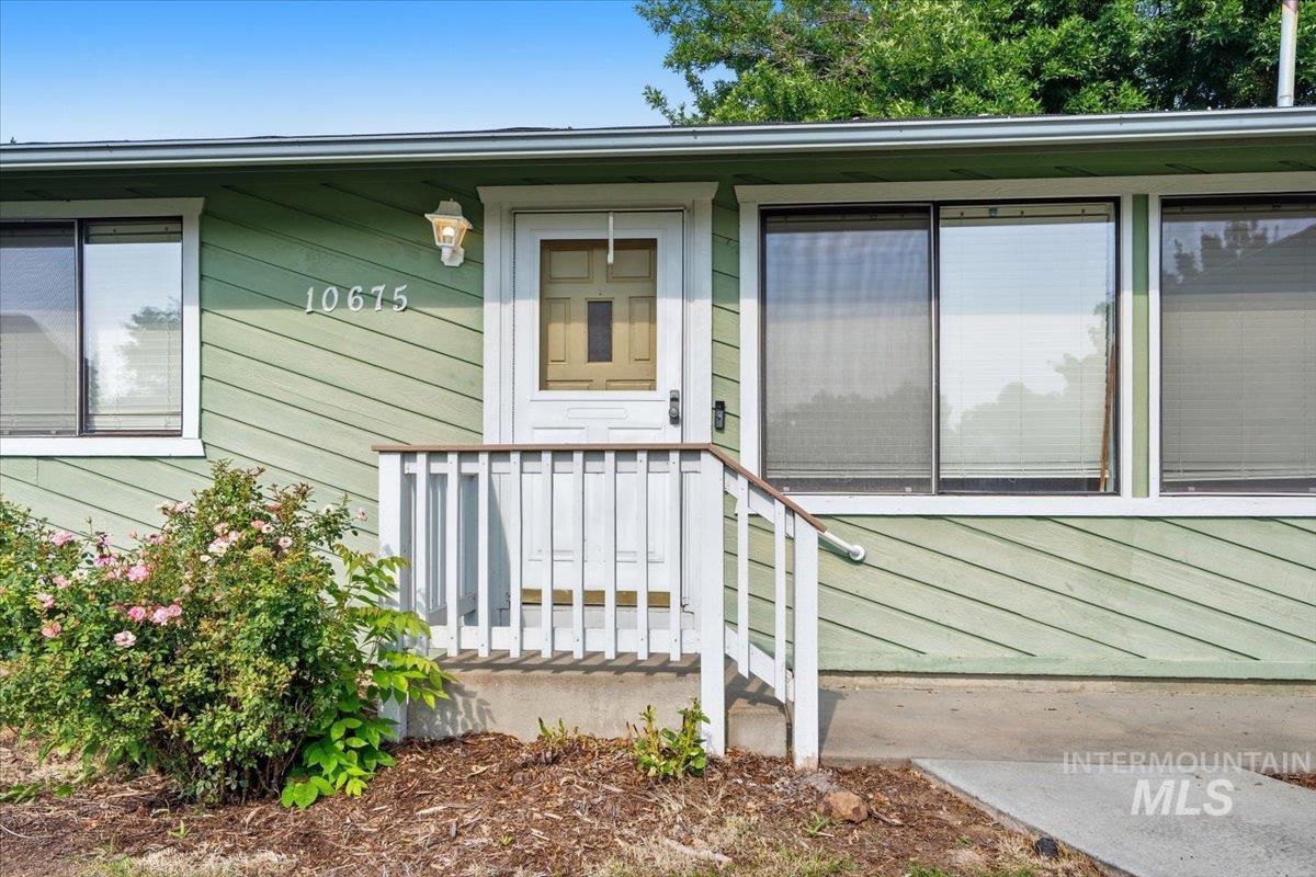 10675 W. Cranberry Ct. Property Photo 5