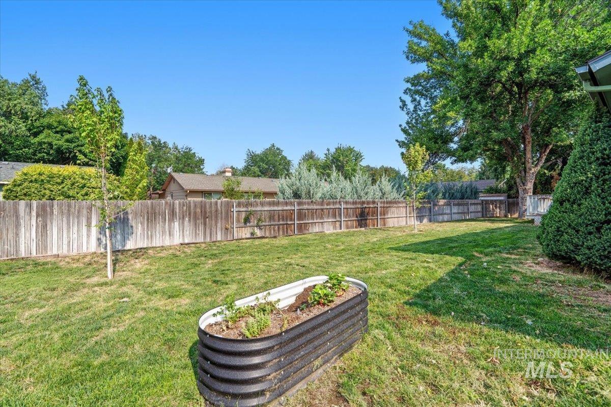10675 W. Cranberry Ct. Property Photo 39