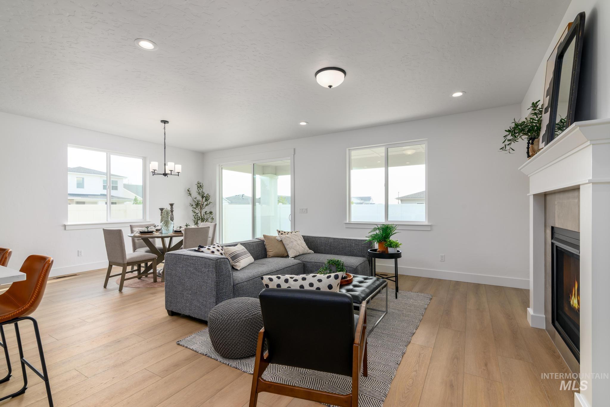 14922 Brown Pelican St Property Photo 3