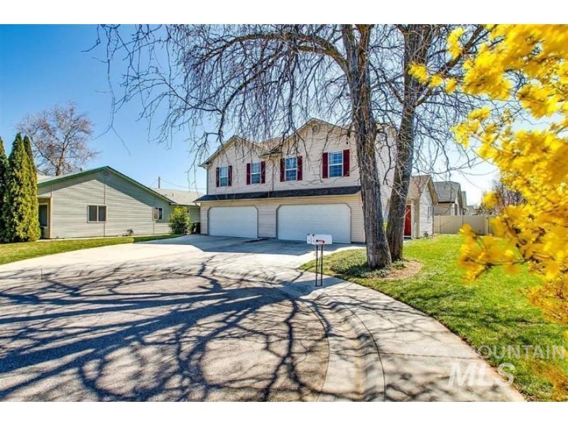 7919 And 7921 W Colehaven Ct Property Photo 1