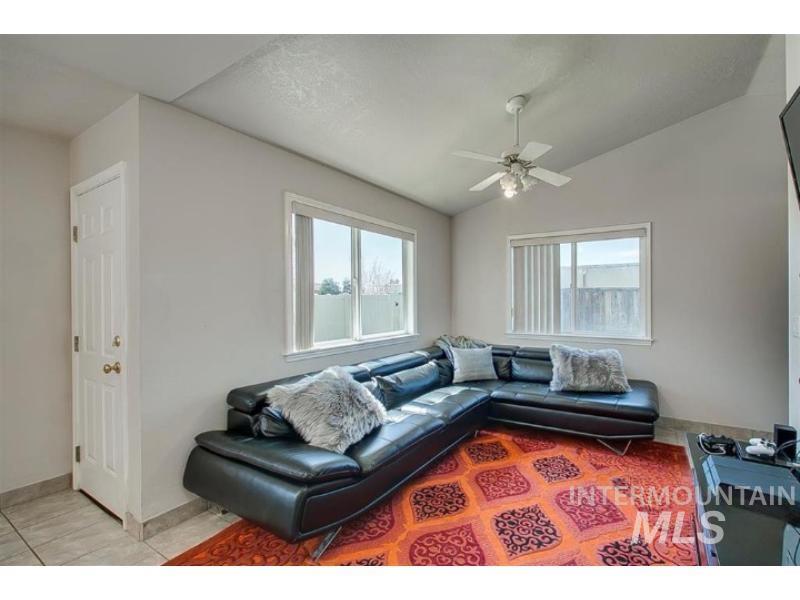 7919 And 7921 W Colehaven Ct Property Photo 5