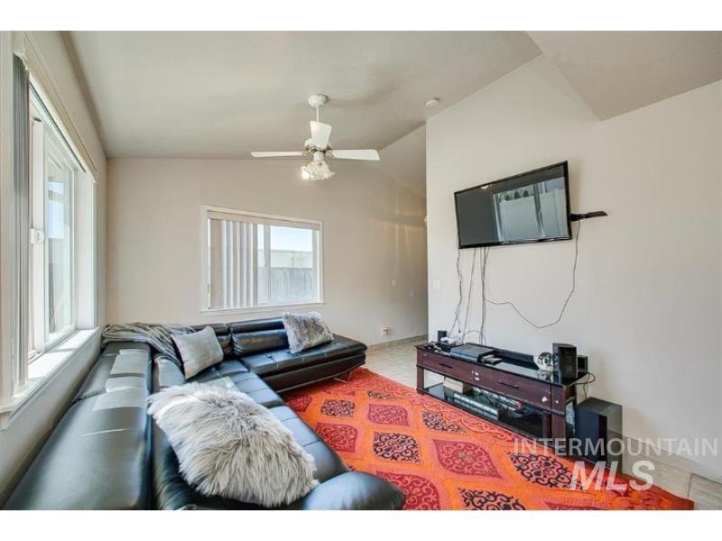 7919 And 7921 W Colehaven Ct Property Photo 6