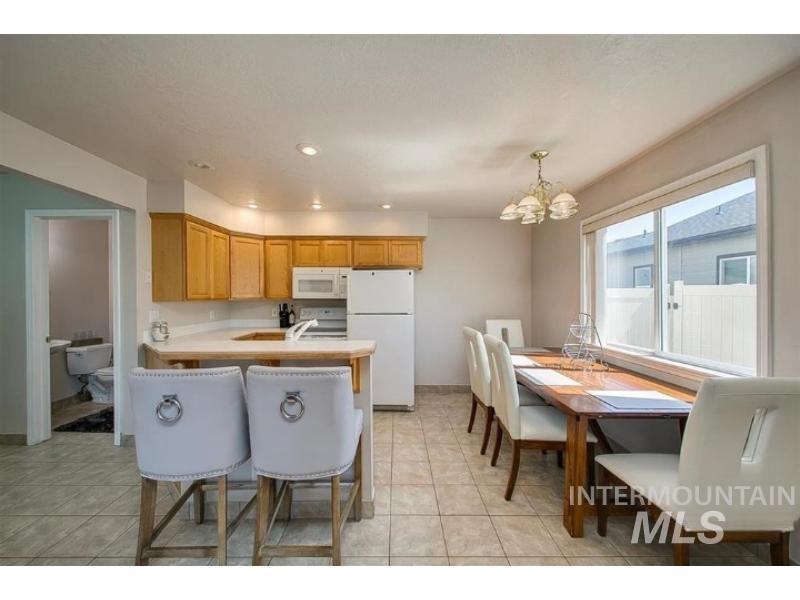 7919 And 7921 W Colehaven Ct Property Photo 9