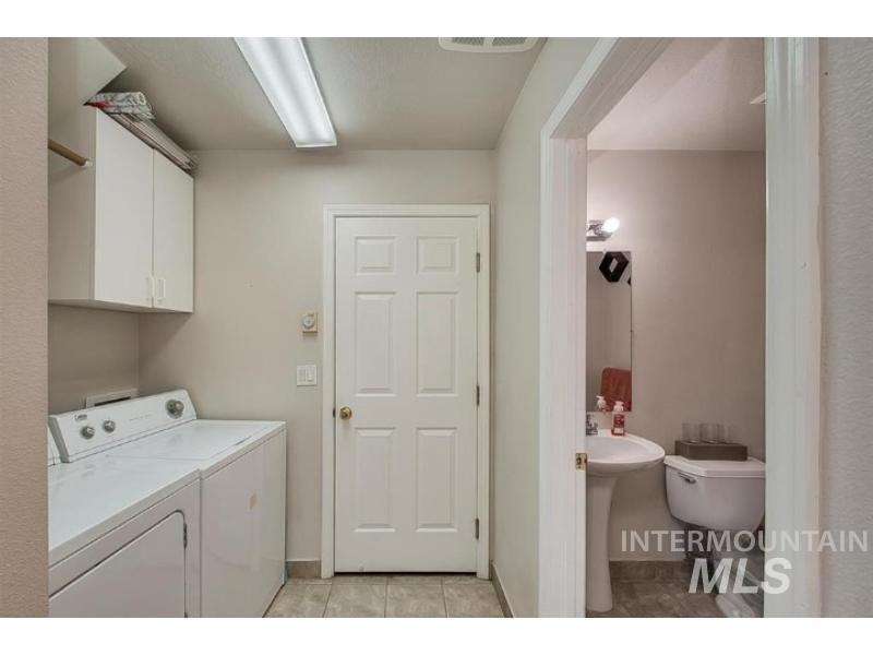 7919 And 7921 W Colehaven Ct Property Photo 12