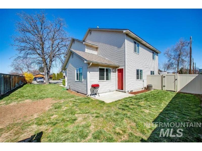 7919 And 7921 W Colehaven Ct Property Photo 27