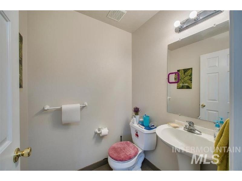 7919 And 7921 W Colehaven Ct Property Photo 38