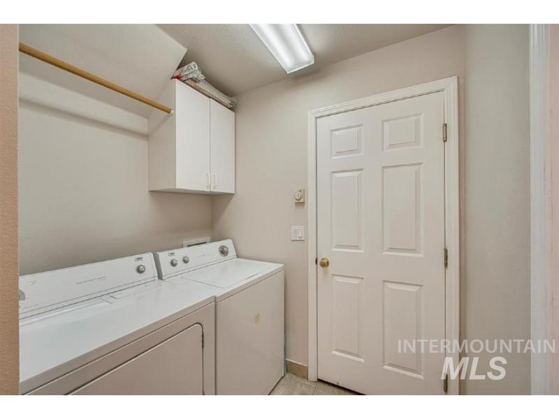 7919 And 7921 W Colehaven Ct Property Photo 39