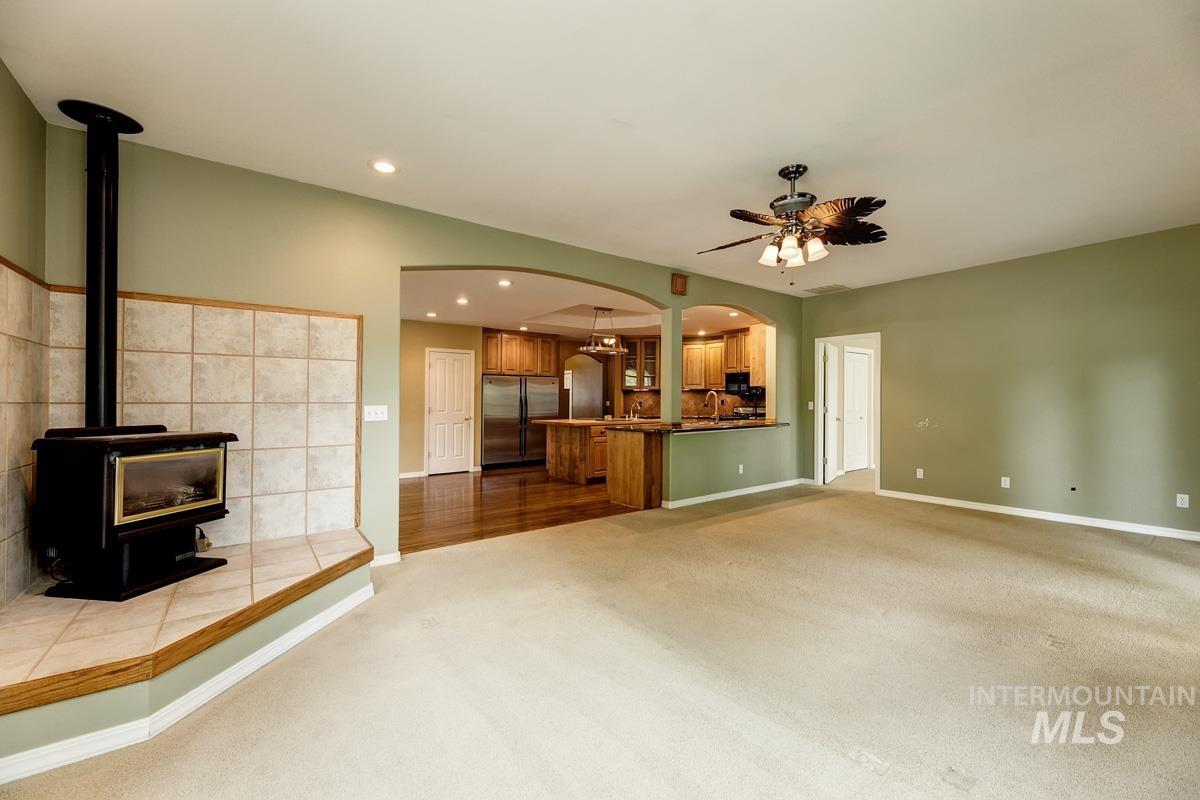 963 E Kingsford Dr Property Photo 19