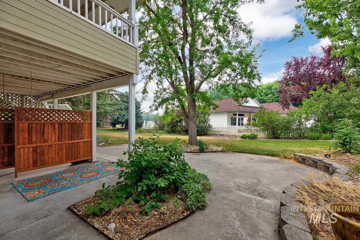 963 E Kingsford Dr Property Photo 40