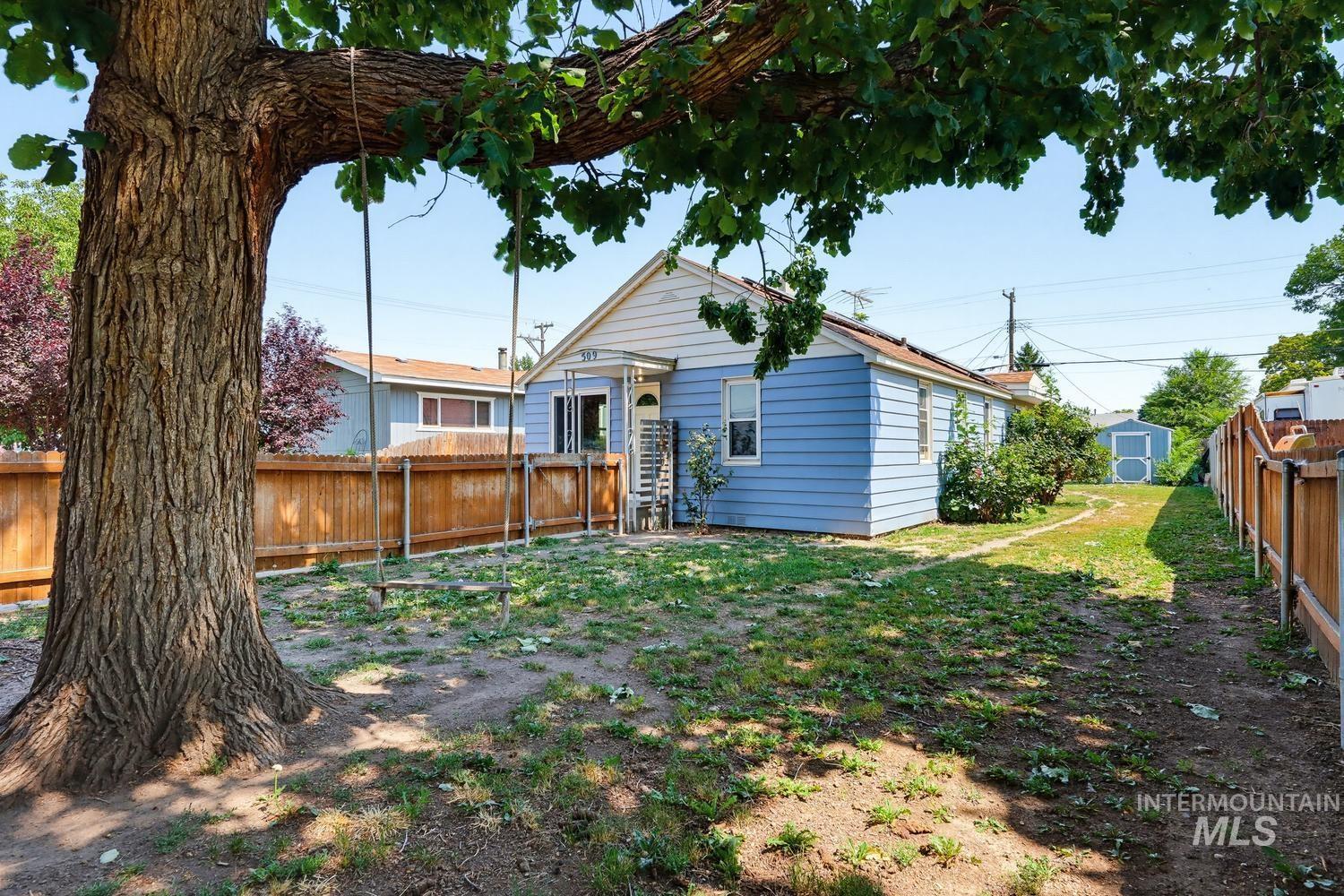 509 E Elgin Street Property Photo 1