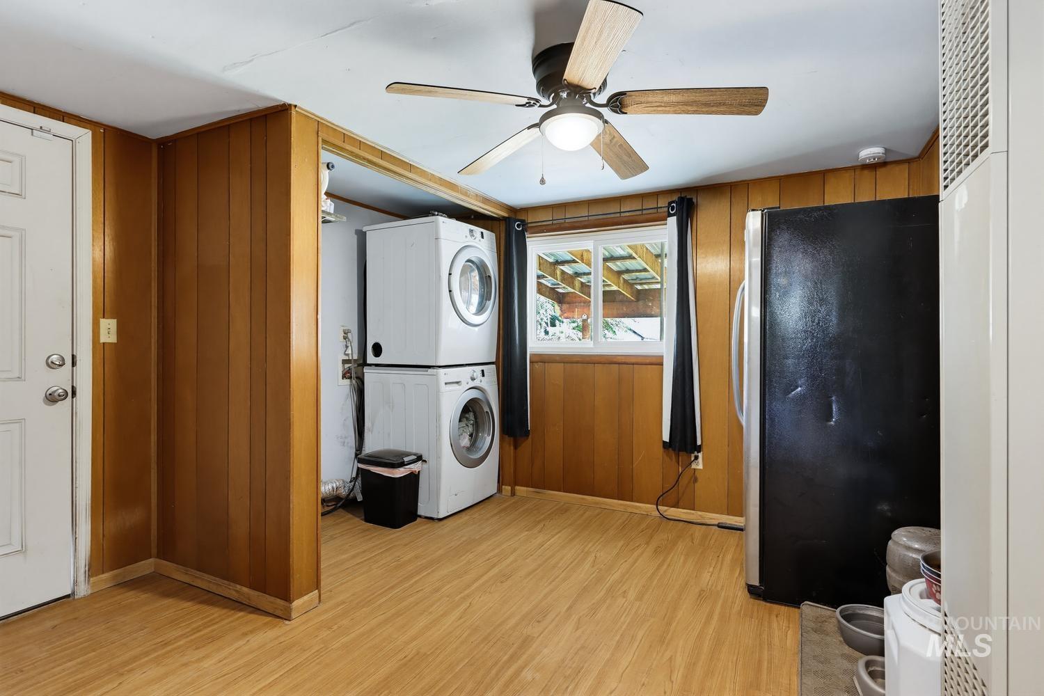 509 E Elgin Street Property Photo 21