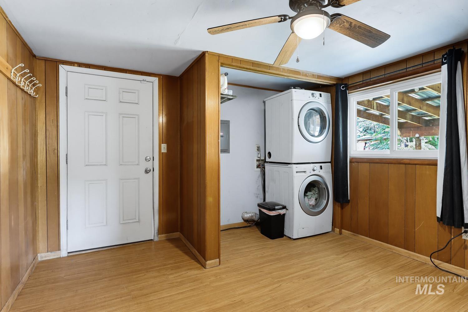 509 E Elgin Street Property Photo 22