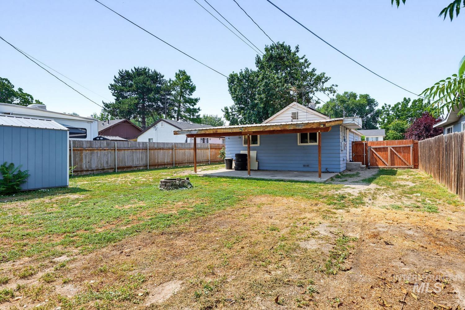 509 E Elgin Street Property Photo 28