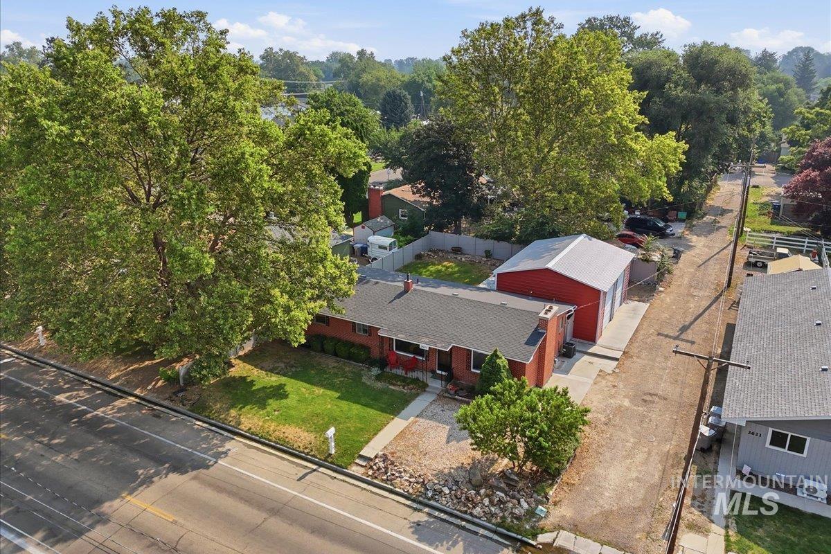 2607 S Montana Property Photo 4
