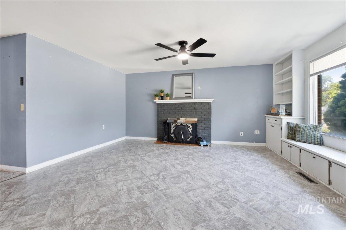 2607 S Montana Property Photo 10