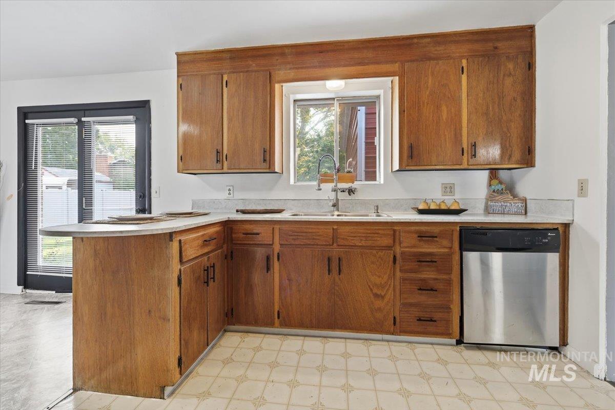 2607 S Montana Property Photo 16