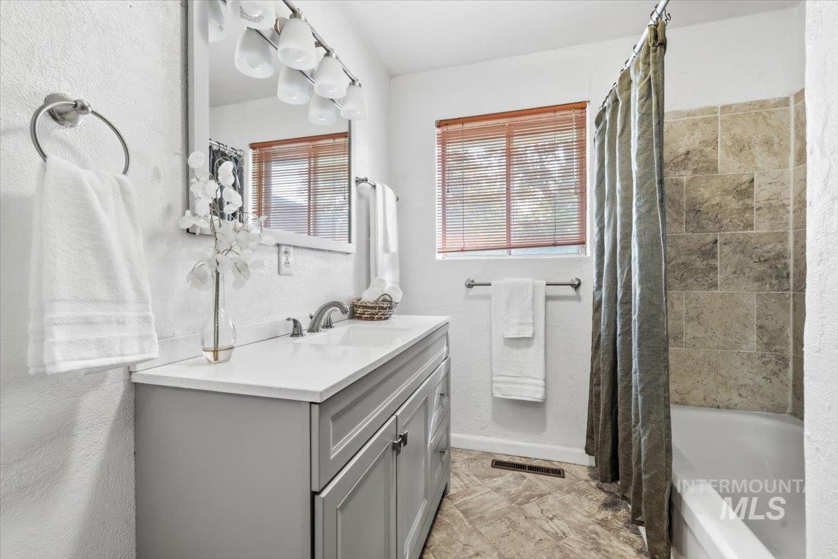 2607 S Montana Property Photo 21
