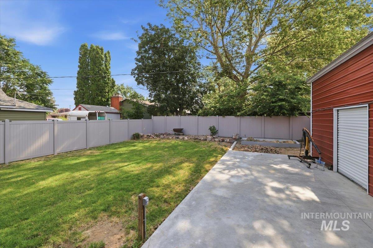 2607 S Montana Property Photo 25