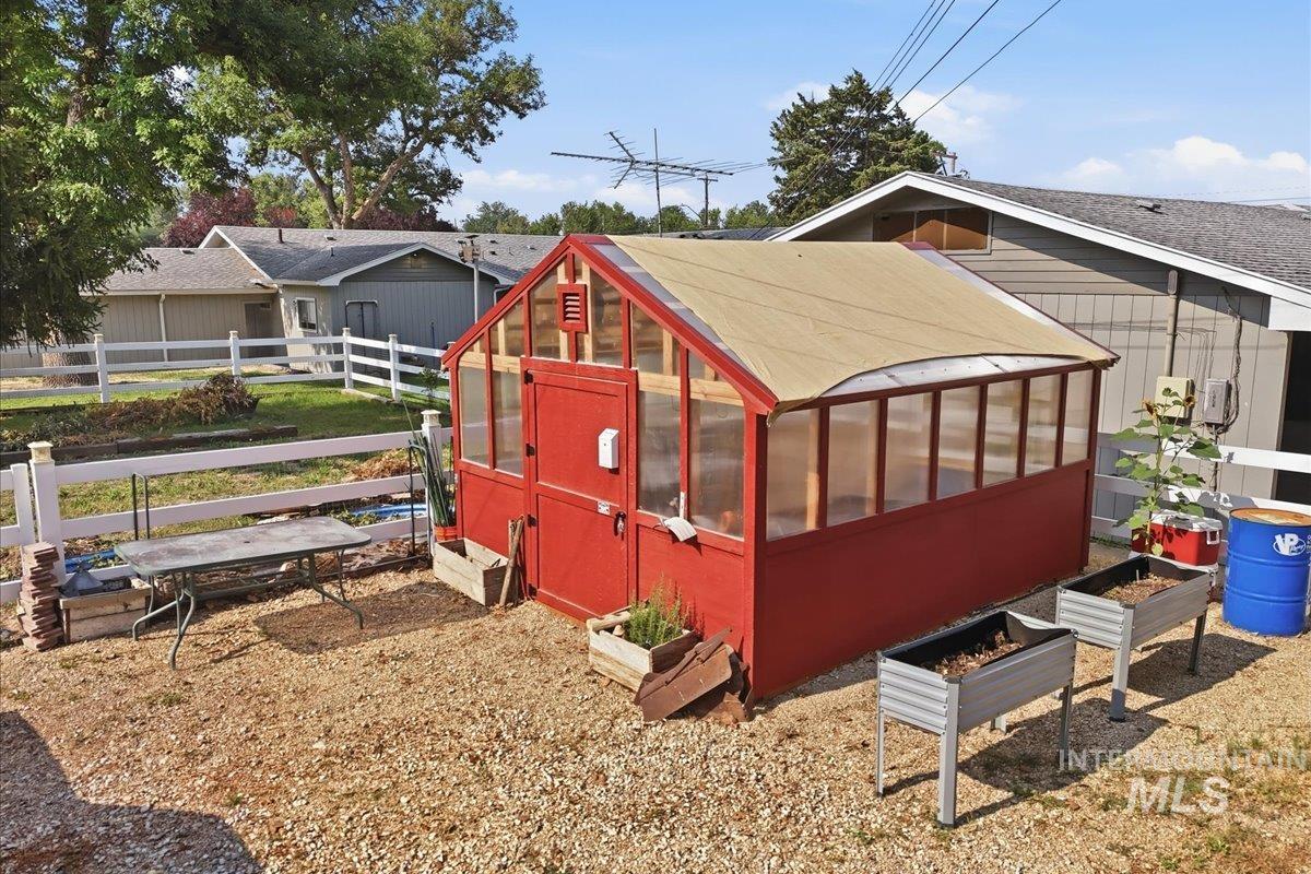 2607 S Montana Property Photo 33
