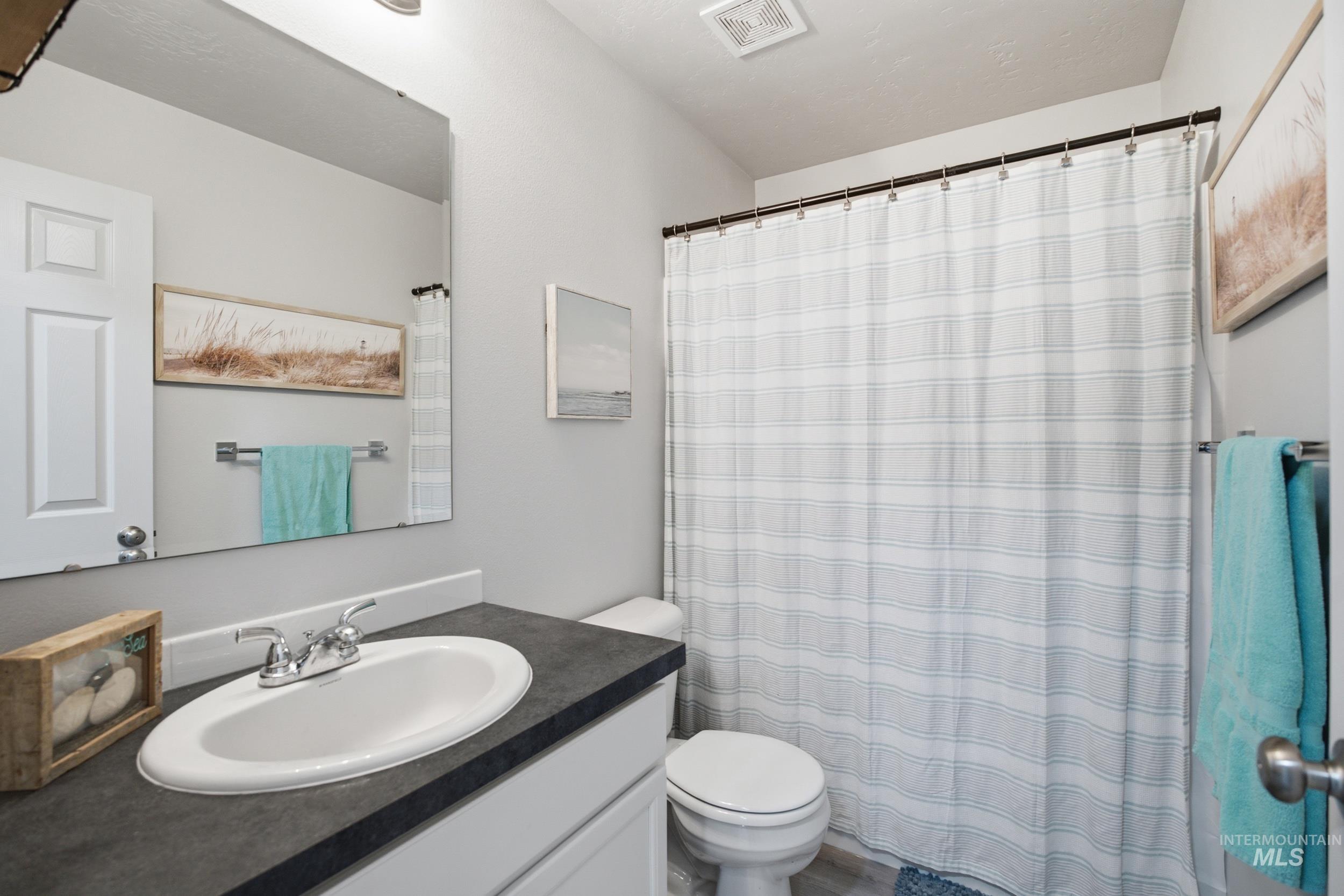 11852 Wilmington St Property Photo 28