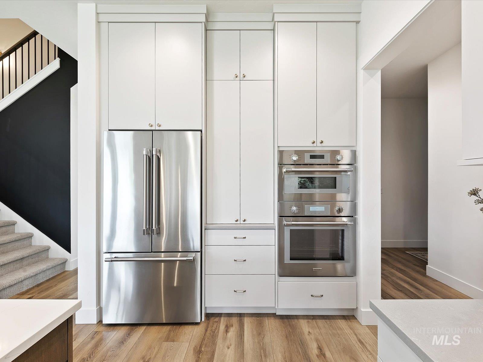 2546 N Heirloom Ave Property Photo 14