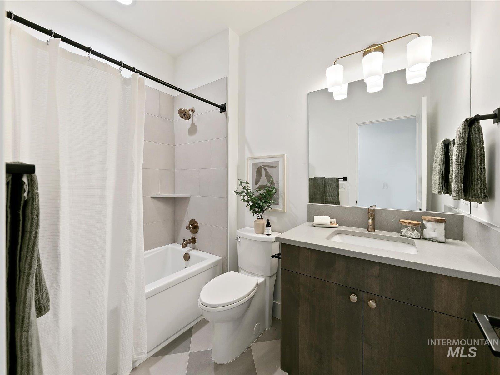 2546 N Heirloom Ave Property Photo 41