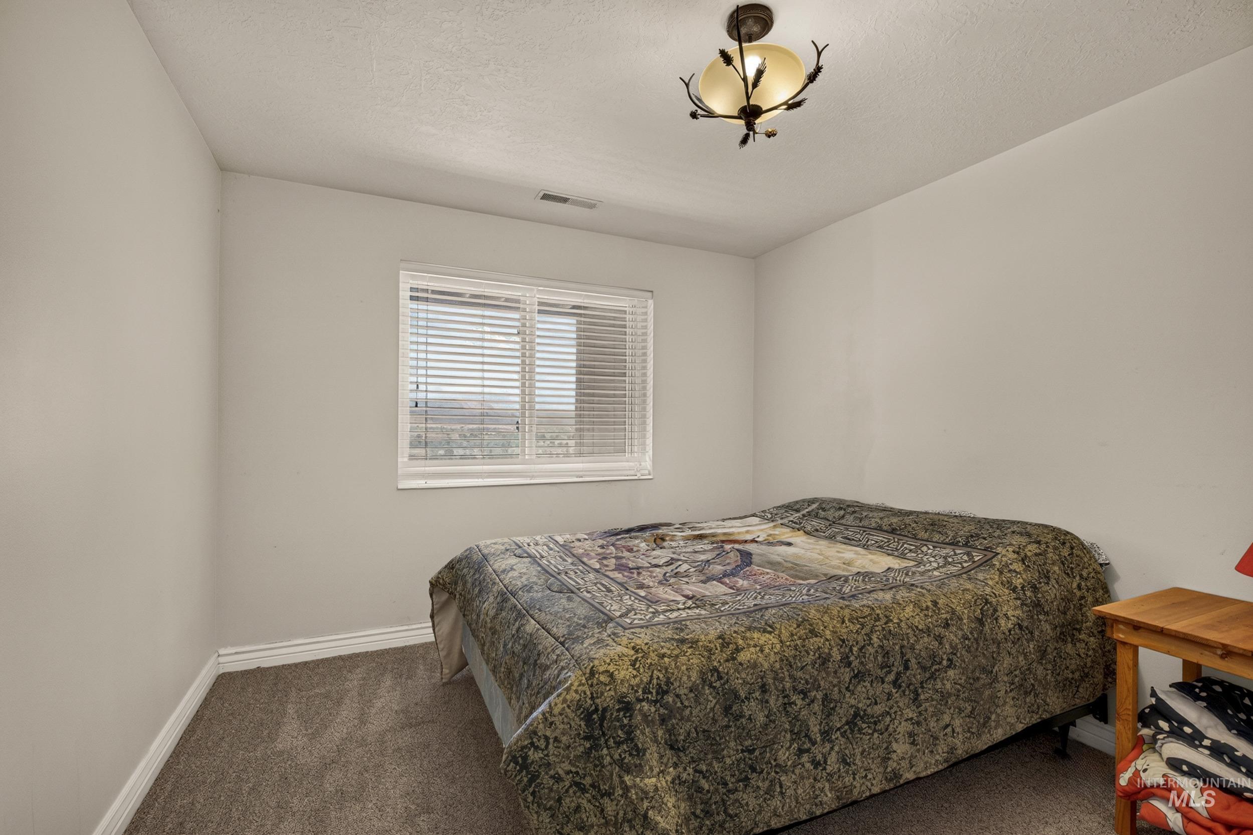 1457 E 4600 N Property Photo 15