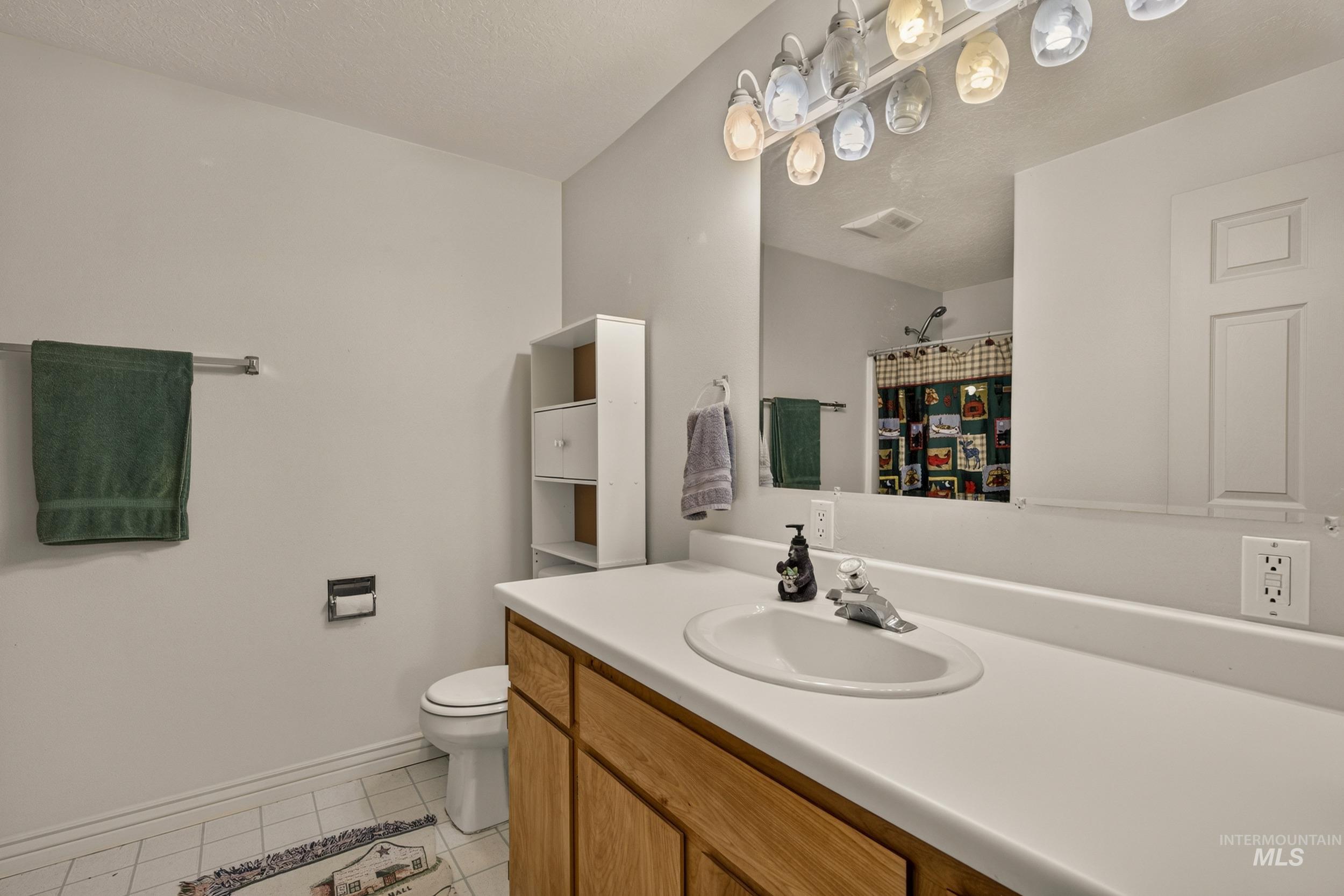 1457 E 4600 N Property Photo 16