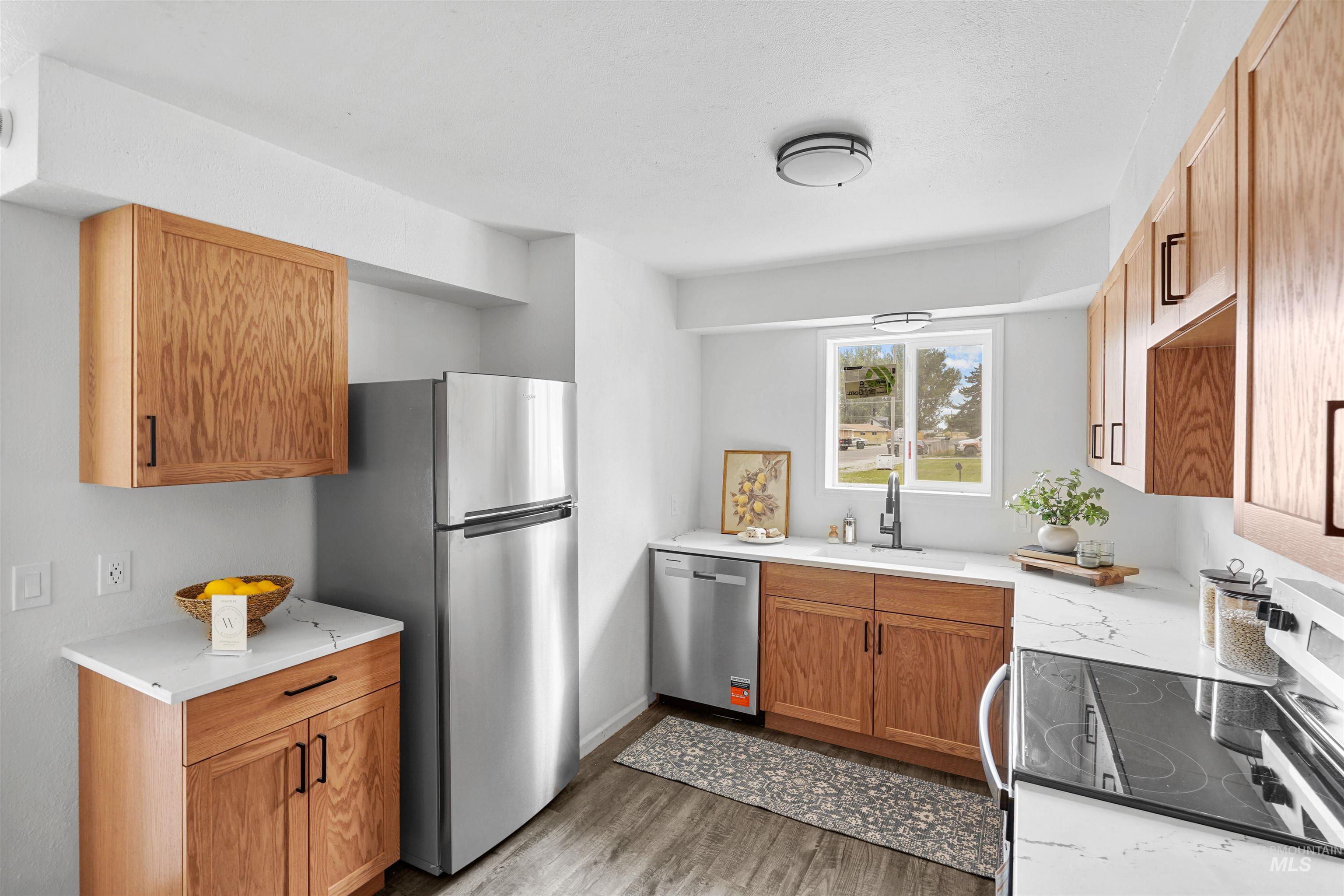 1441 E Street Property Photo 4