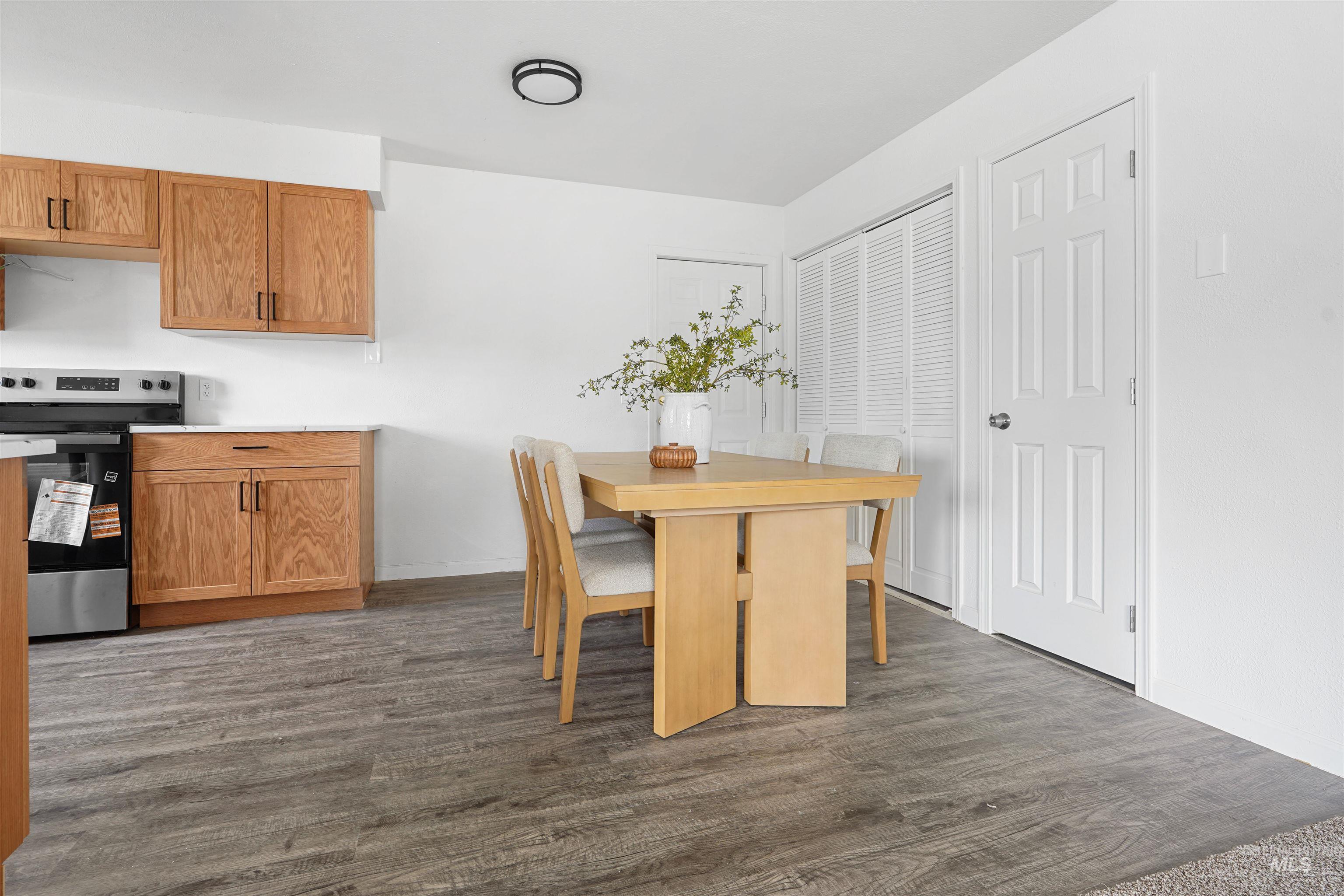 1441 E Street Property Photo 6