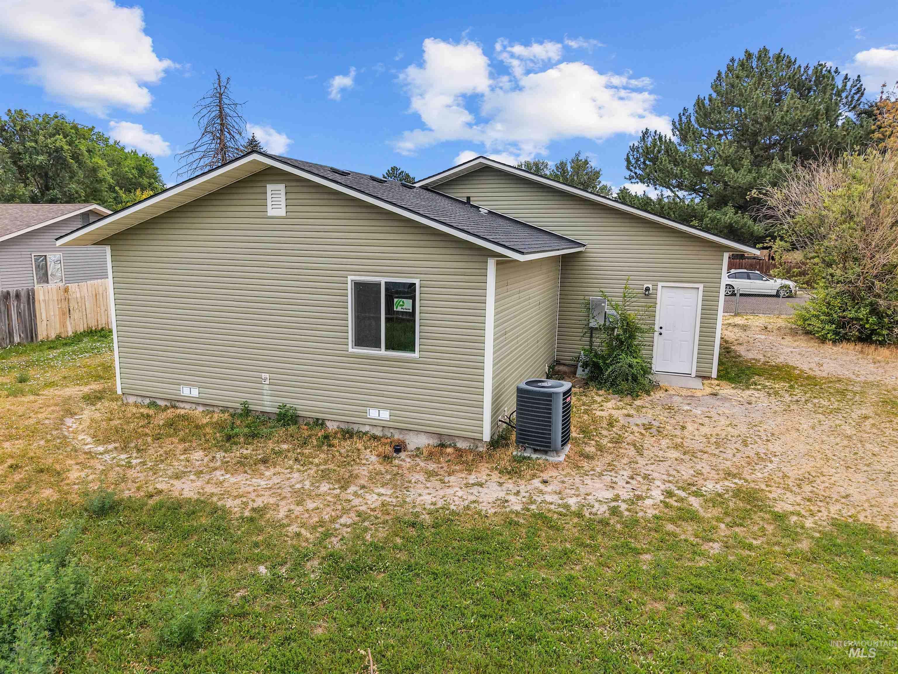 1441 E Street Property Photo 19
