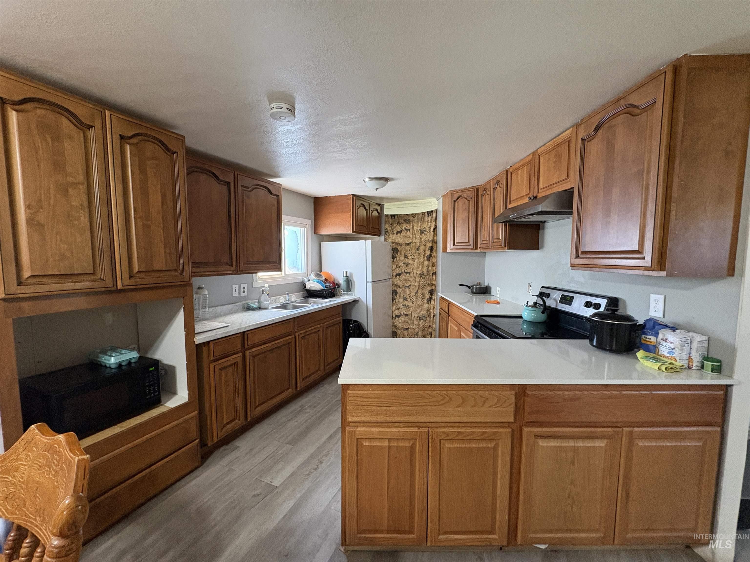 117 E 5th Street Property Photo 6