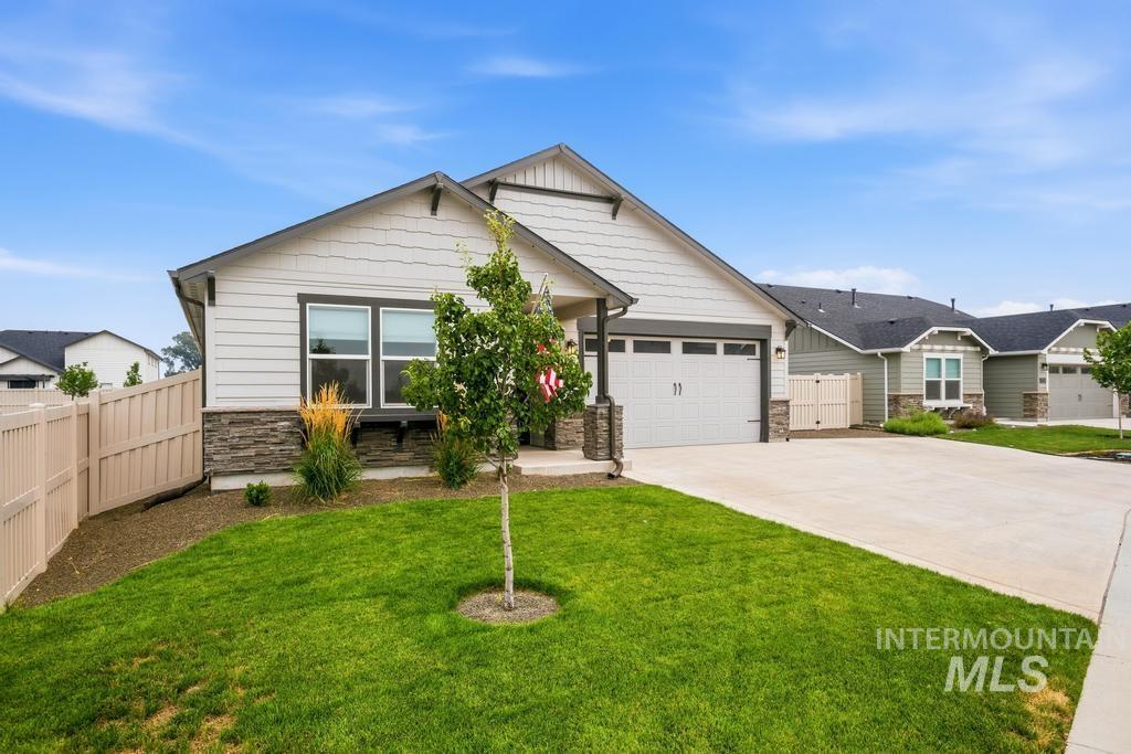5790 E Lekeitio Village Dr Property Photo 4