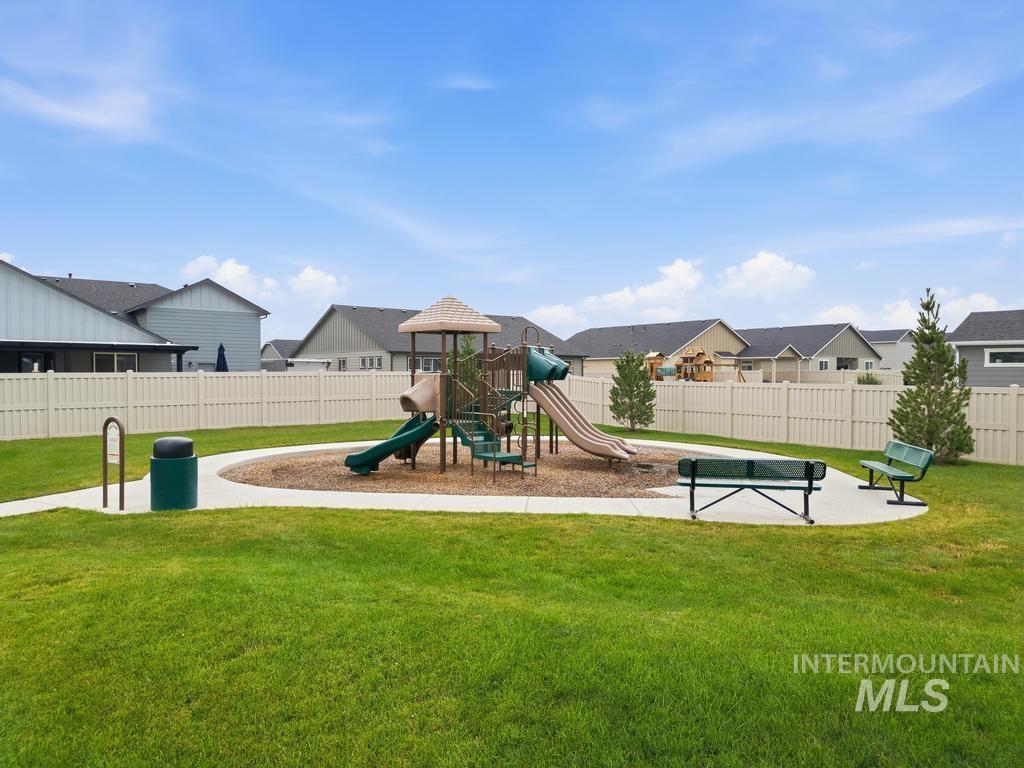 5790 E Lekeitio Village Dr Property Photo 45