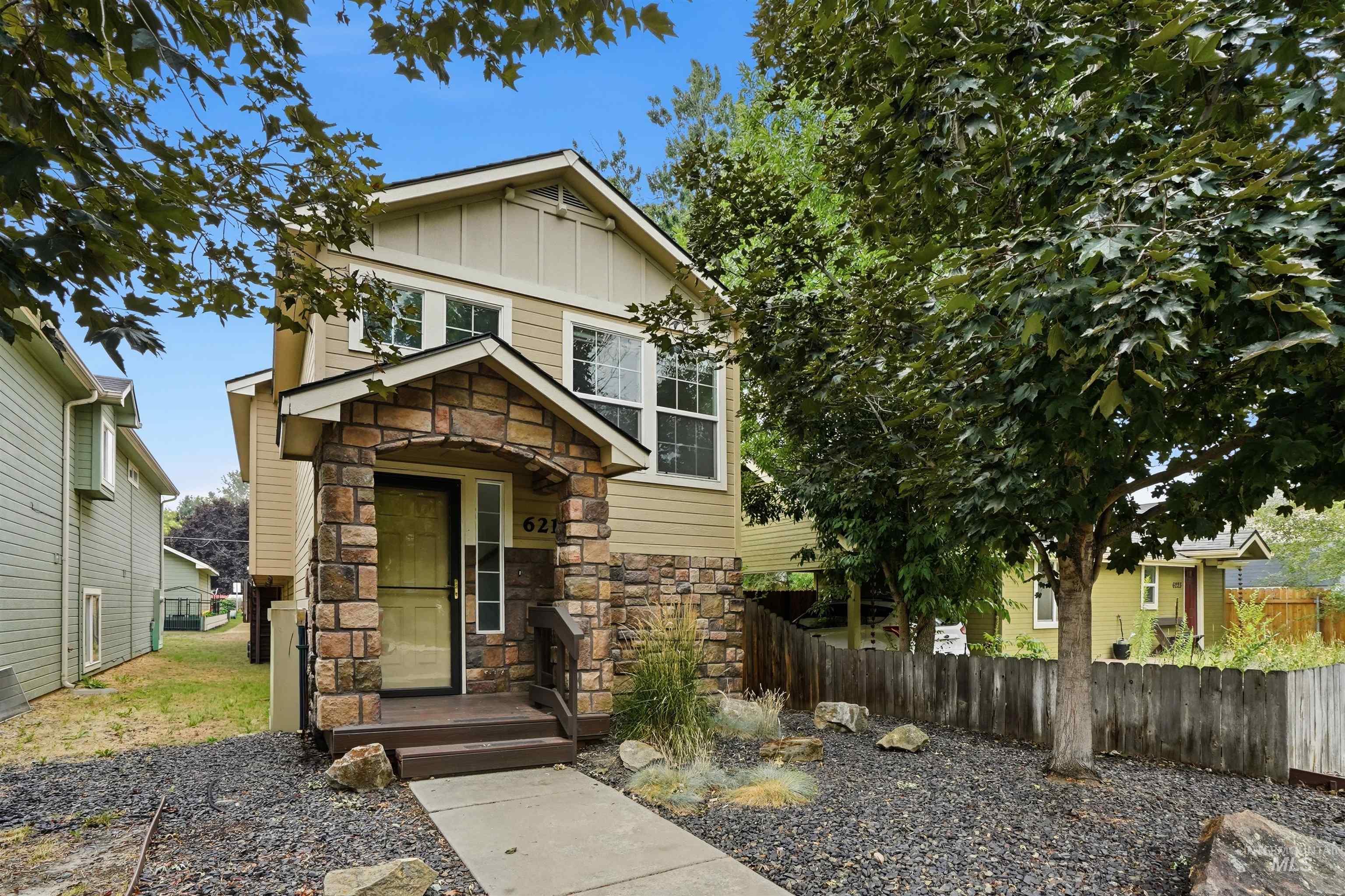 6219 W York Property Photo 3