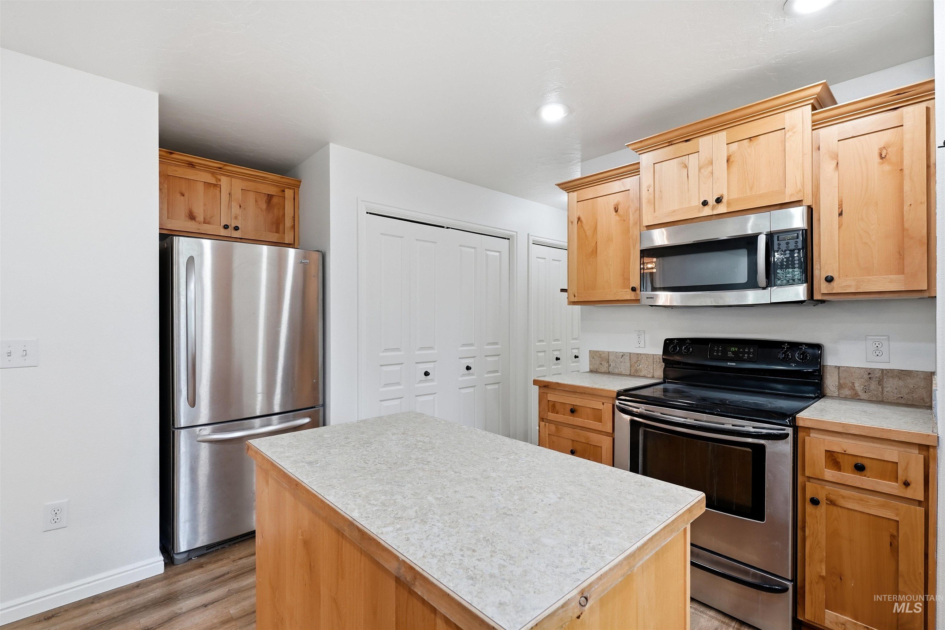 6219 W York Property Photo 6