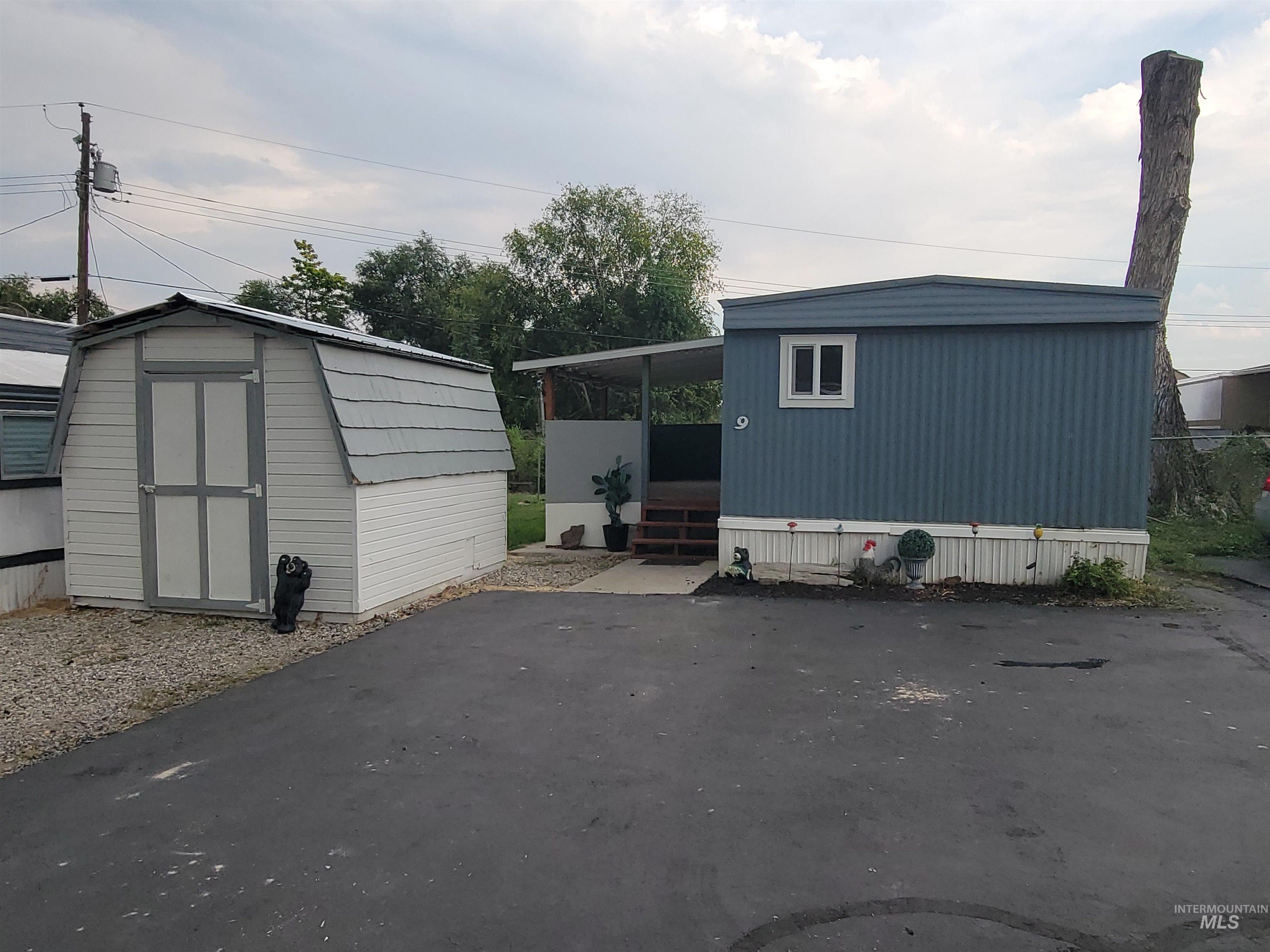 571 Caldwell Blvd Property Photo 1
