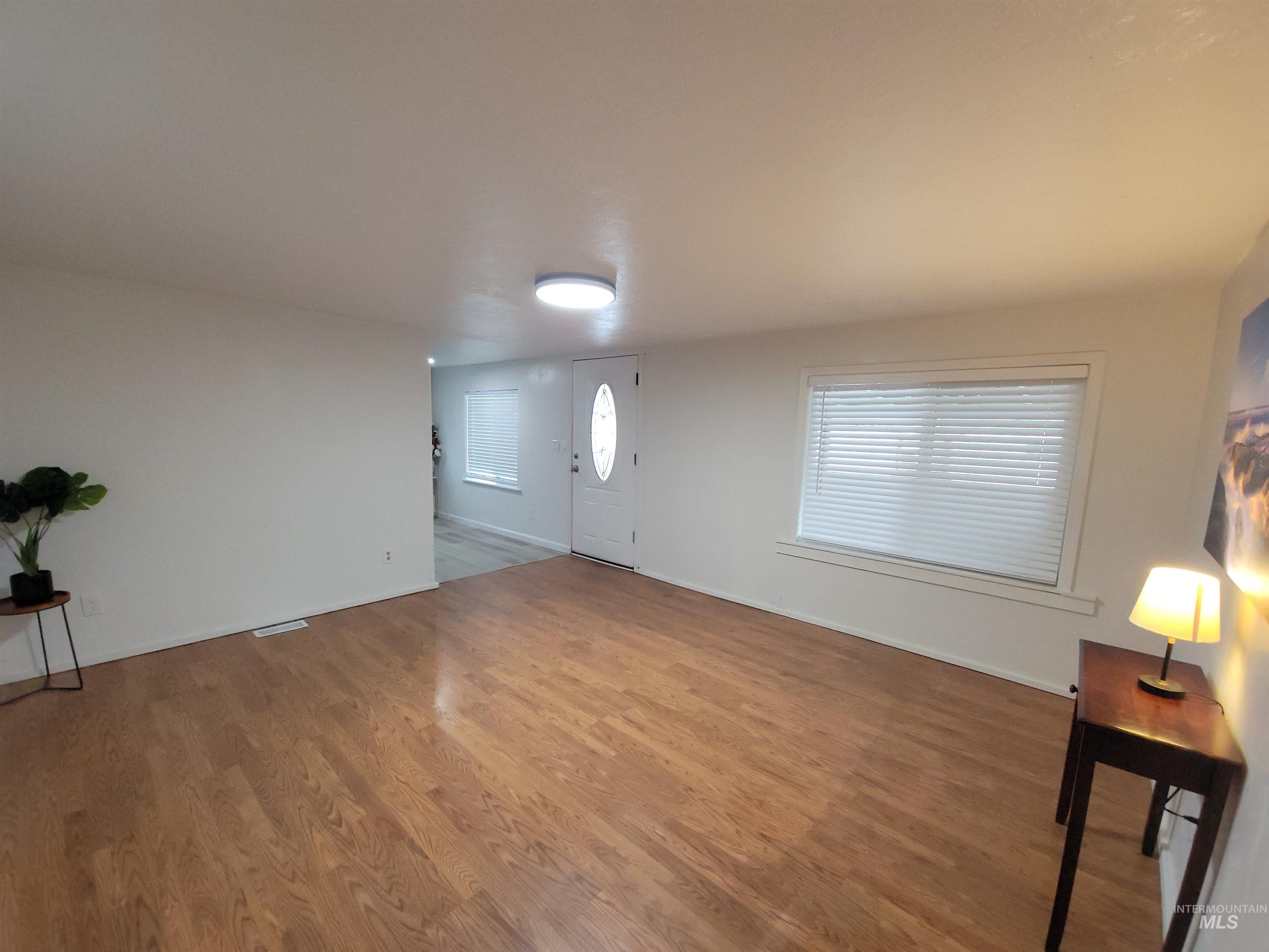 571 Caldwell Blvd Property Photo 3