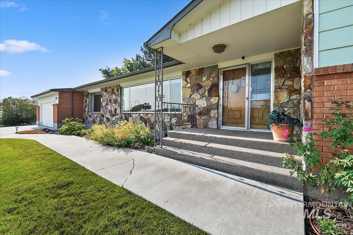 111 Palmer Dr