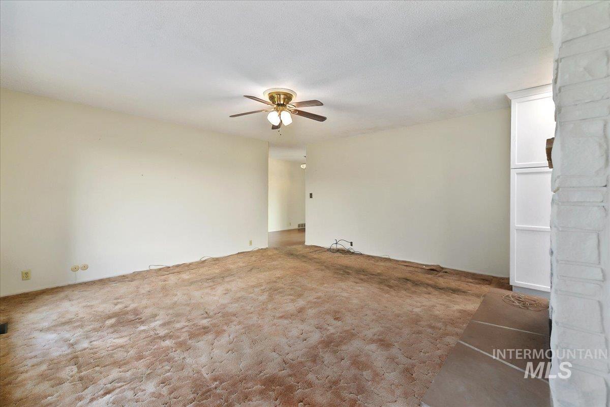 111 Palmer Dr Property Photo 14