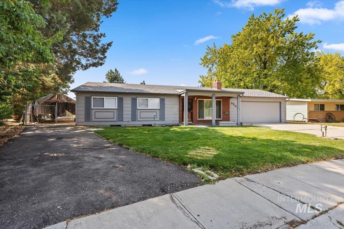 6909 W Sunnybrook Dr Property Photo 4