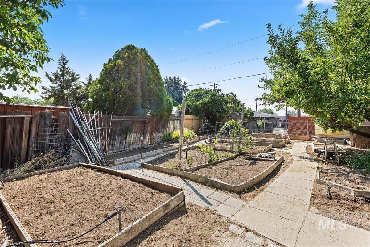 6909 W Sunnybrook Dr Property Photo 32