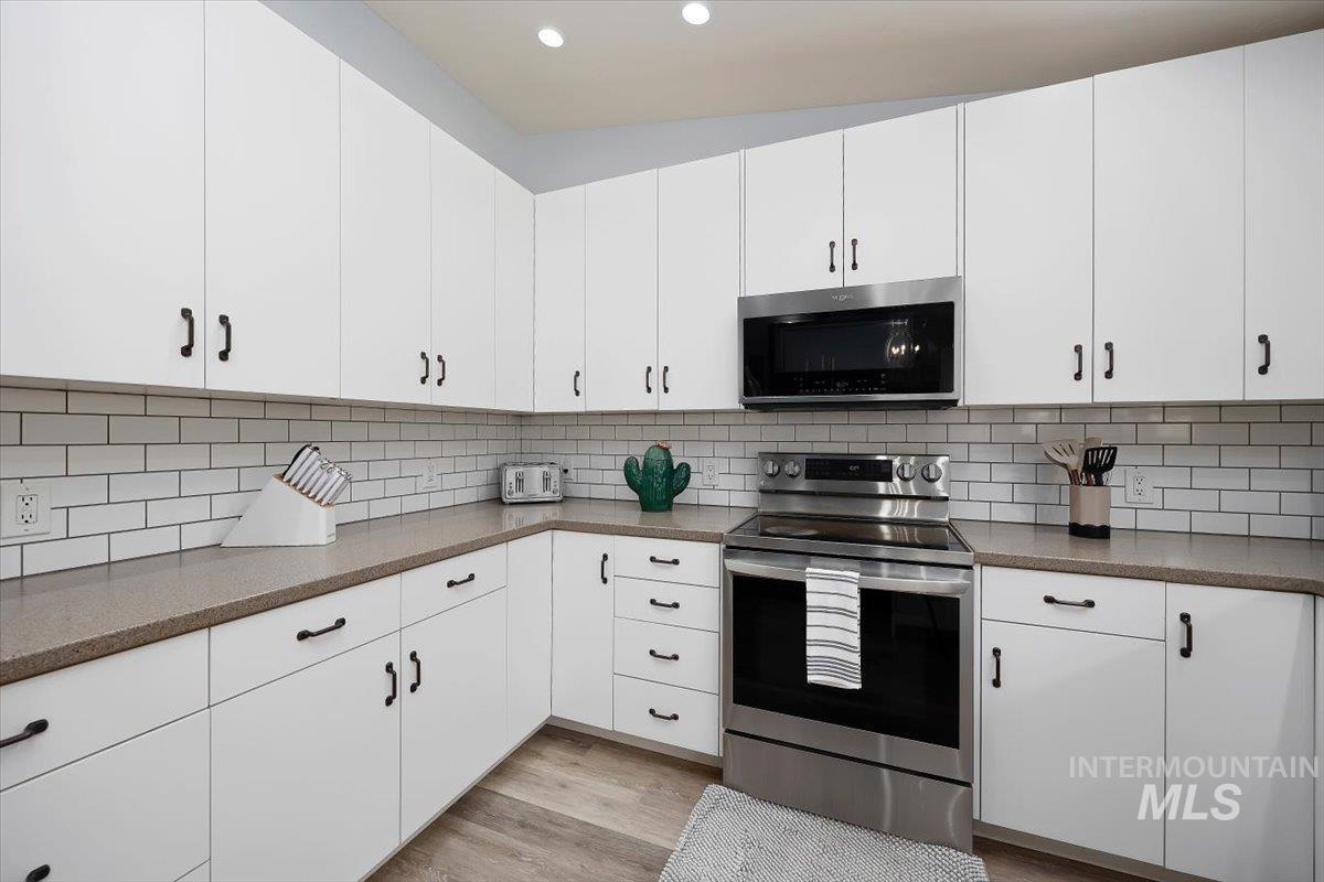 13 N 200 E Property Photo 13