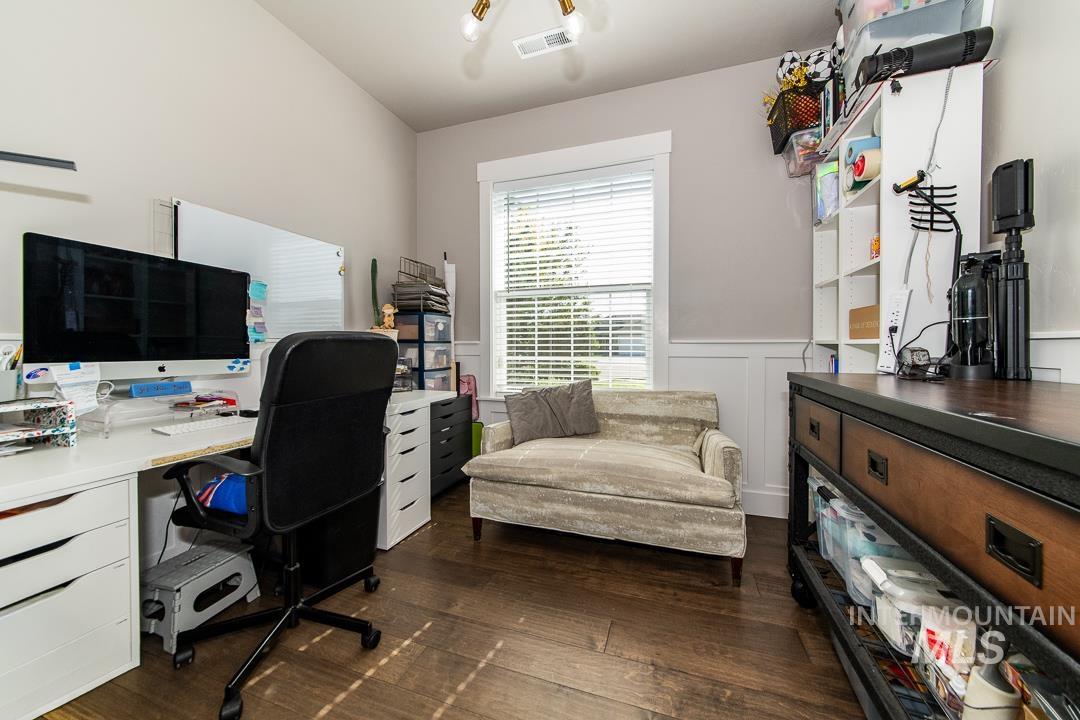 18103 N Timberlake Pl Property Photo 16