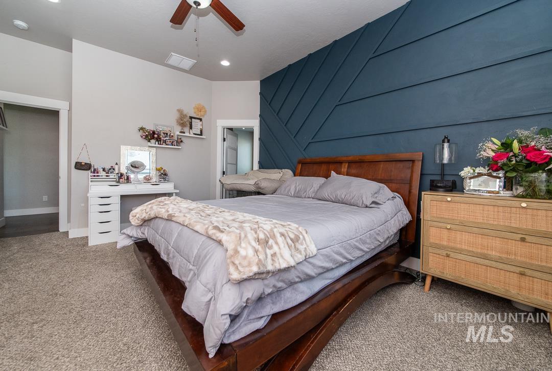 18103 N Timberlake Pl Property Photo 35