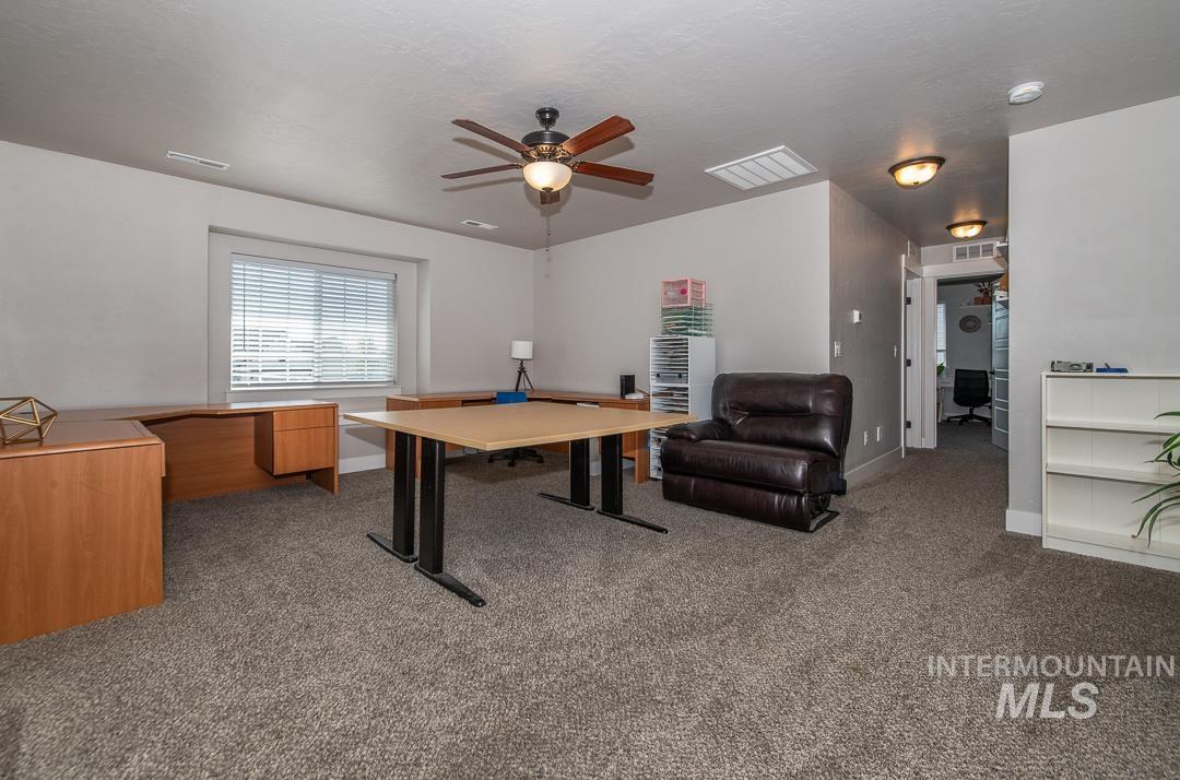18103 N Timberlake Pl Property Photo 37