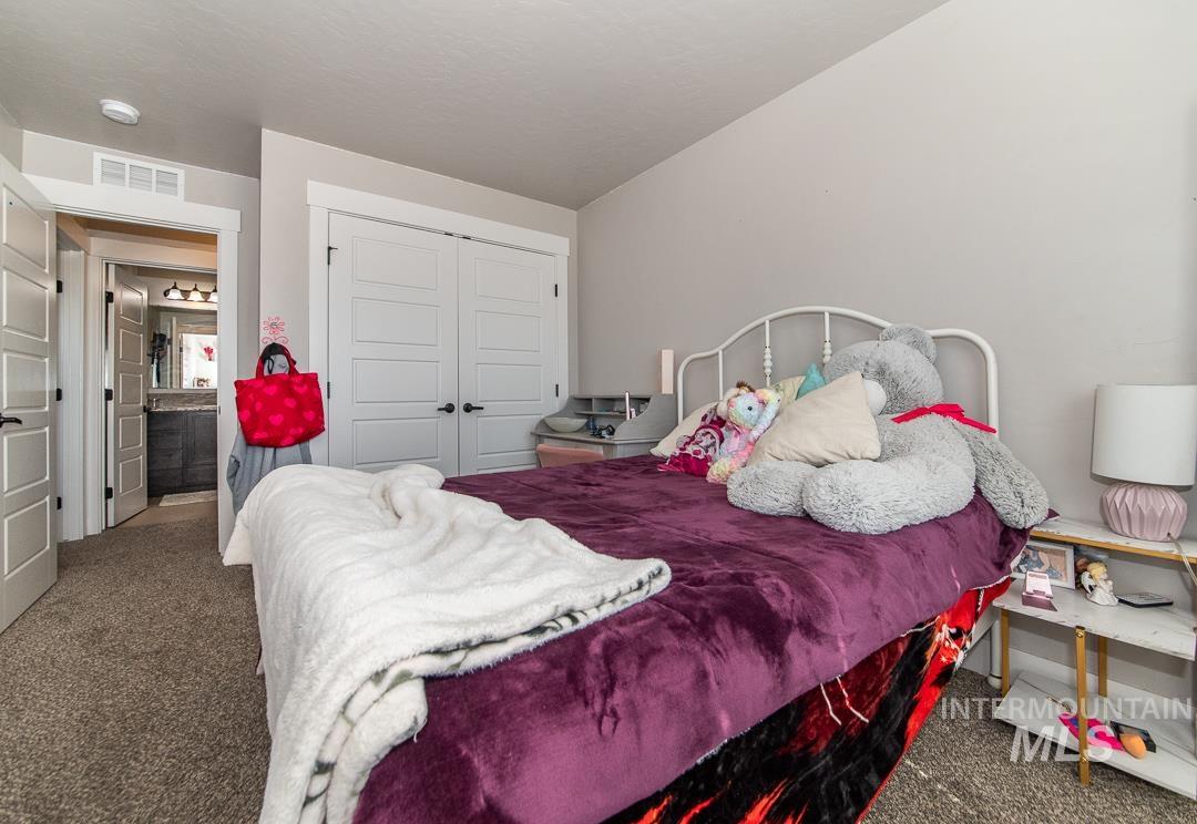 18103 N Timberlake Pl Property Photo 40