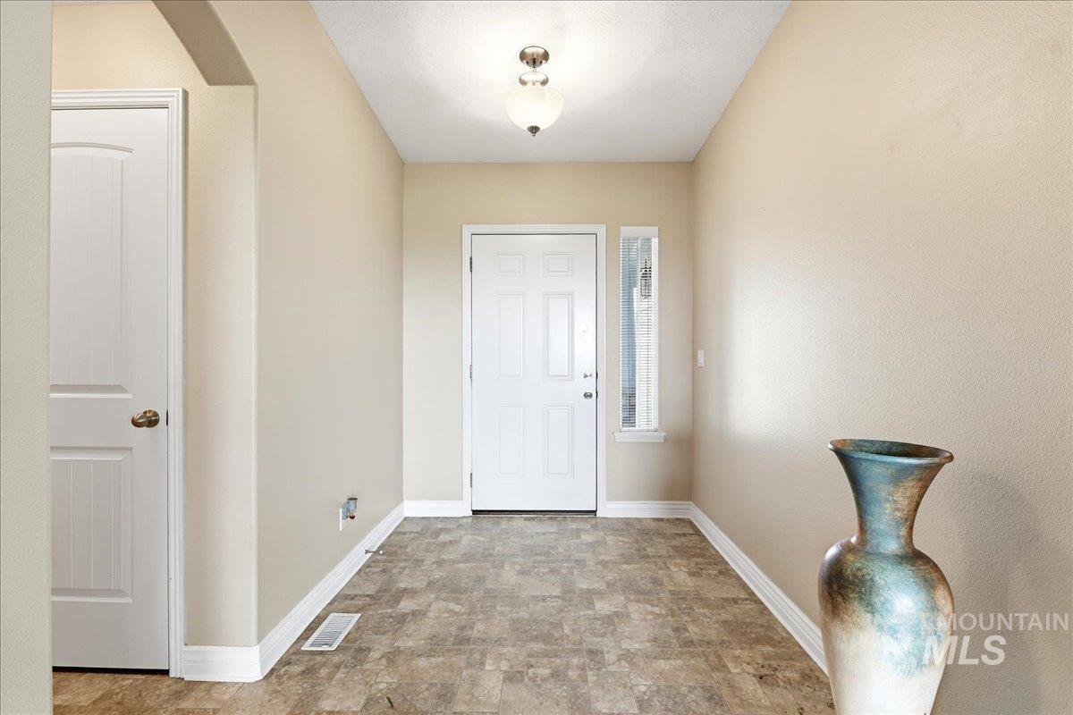 15885 Granite Peak Avenue Property Photo 6