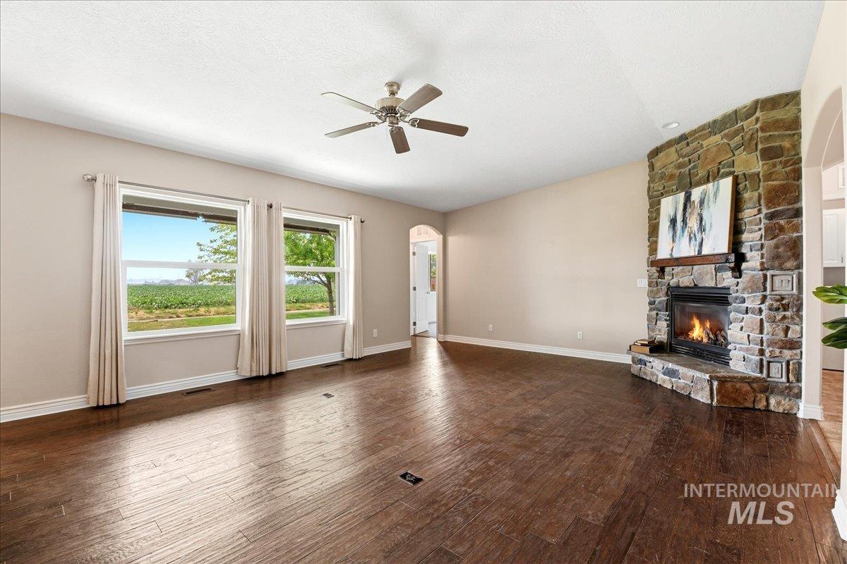 15885 Granite Peak Avenue Property Photo 8
