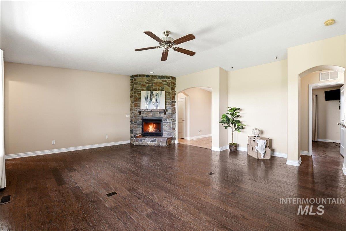 15885 Granite Peak Avenue Property Photo 9